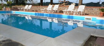 Appartement 'Appartamento Luna' avec piscine partagée, jardin partagé et Wi-Fi