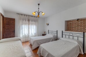 9 camere, Wi-Fi gratuito, lenzuola