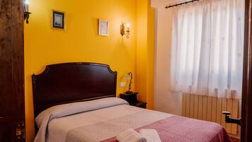 3 Schlafzimmer, Bügeleisen/Bügelbrett, kostenloses WLAN, Bettwäsche