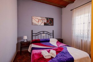 2 habitaciones, tabla de planchar con plancha y wifi gratis 