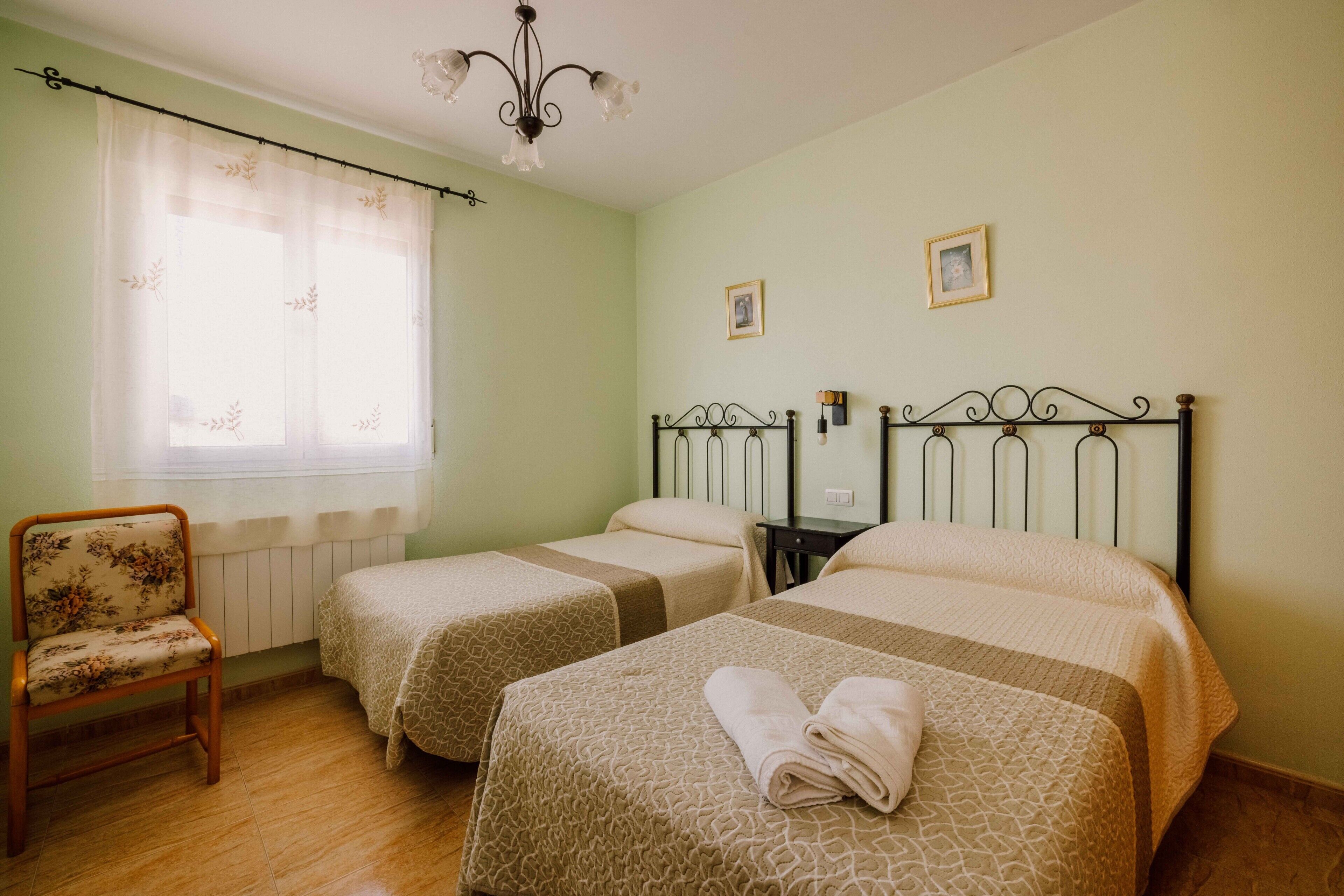 4 Schlafzimmer, kostenloses WLAN, Bettwäsche