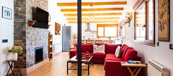 Country House 'Casa Rural El Trillo' with Private Pool, Private Terrace and Wi-Fi