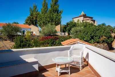 Casa rural 'Casa Rural El Trillo' con piscina privada, terraza privada y Wi-Fi