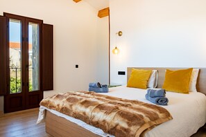 6 habitaciones, tabla de planchar con plancha y wifi gratis 