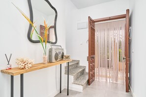 Interior - Holiday Home 'La Villa Luci' with Mountain Views, Private Terrace and Wi-Fi (Viñuela)