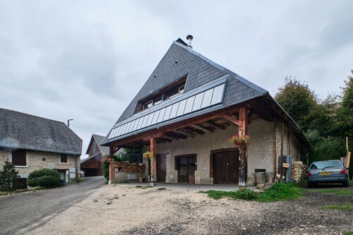 Appartement 'Gite Sappey Chartreuse' avec vue sur les montagnes, jardin partagé et Wi-Fi