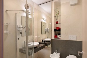 Shower, towels