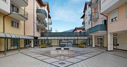 Apartment 'Vinc Trotti House Of Dj-vu' with Mountain View, Wi-Fi and Air Conditioning