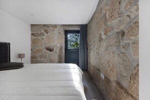 4 chambres, accès au Wi-Fi (inclus), literie fournie