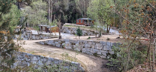 المنشأة من الخارج