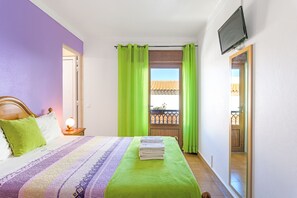 1 quarto, Wi-Fi de cortesia, roupa de cama
