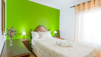 1 bedroom, free WiFi, bed sheets