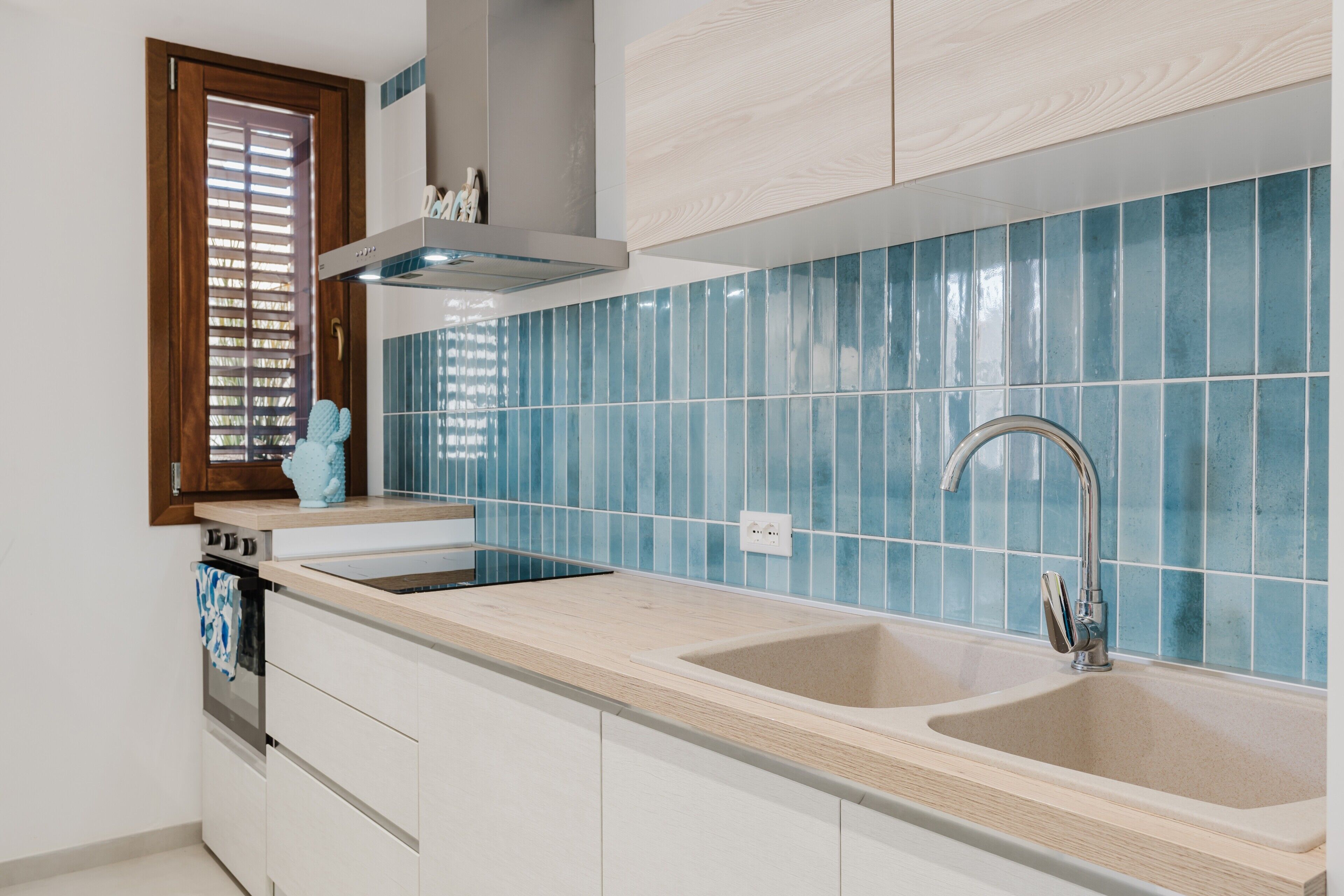 Refrigerador, horno, placa de cocina, lavavajillas