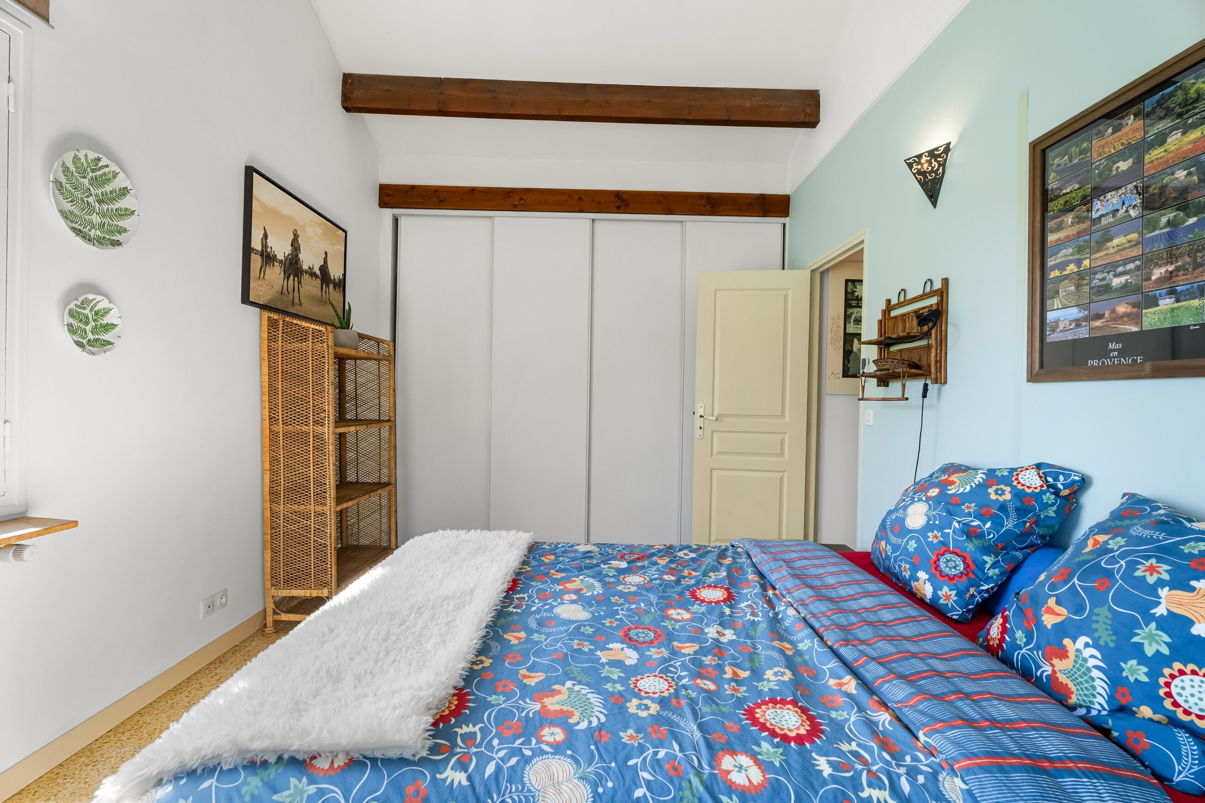 3 bedrooms, iron/ironing board, free WiFi, bed sheets