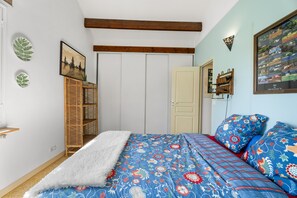 3 chambres, fer et planche à repasser, Wi-Fi gratuit, draps fournis