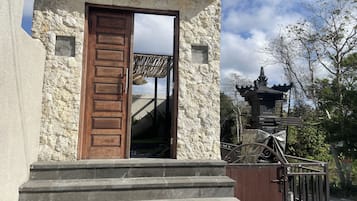 บริเวณภายนอก