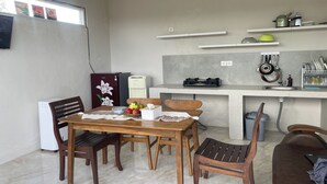Ảnh chưa phân loại, 4 trong số 27 ảnh, nút