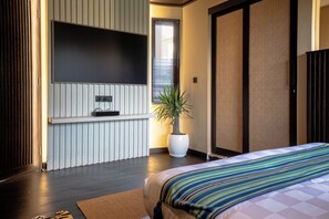 Standard Room | Desk, free WiFi, bed sheets - Sleepy Potato Villa By Zuzu (Canggu)