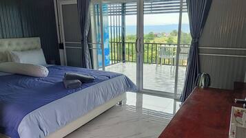 Standard Double Room | Desk, free WiFi, bed sheets