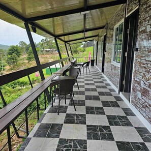 Lobby - Ice Hill (Sikhio)