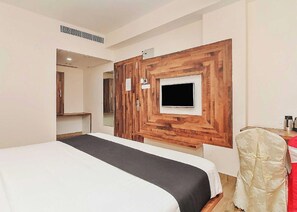 Een bureau, verduisterende gordijnen, extra bedden (toeslag)