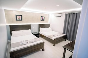 Superior Studio Suite | Desk, free WiFi -  Spotlight Hotel near Hundred Islands wharf (Alaminos)