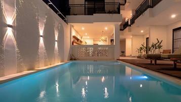 Alberca al aire libre