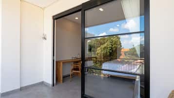 1 chambre, coffres-forts dans les chambres, bureau