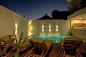 Utomhuspool