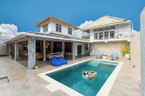 Outdoor pool - Villa Bella Vista (Seminyak)