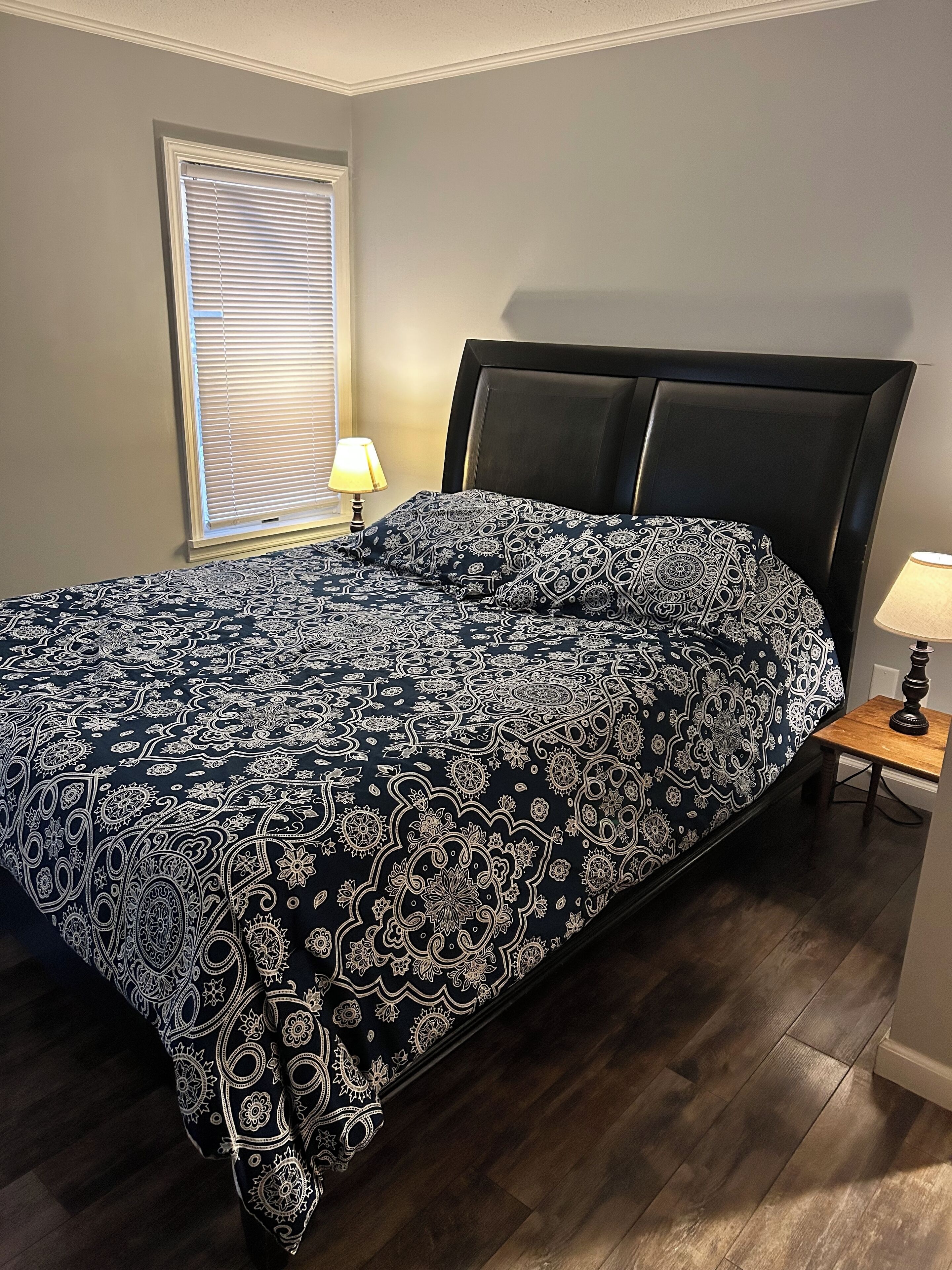 3 bedrooms, desk, iron/ironing board, WiFi
