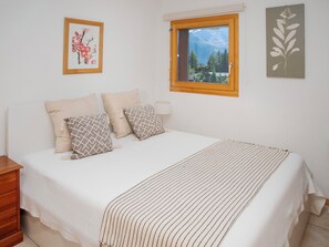 3 Schlafzimmer, Schreibtisch, Internetzugang