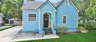 Entire house in Avondale, walking distance to shops