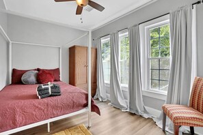 3 chambres, bureau, fer et planche à repasser, Wi-Fi gratuit