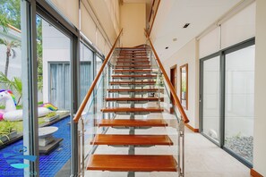 Staircase - Private Swimming Pool 3-Bedroom Villas (Da Nang)