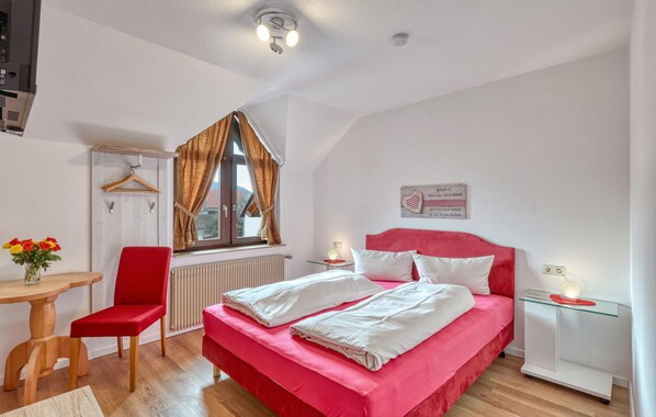 1 bedroom, travel crib, free WiFi, bed sheets