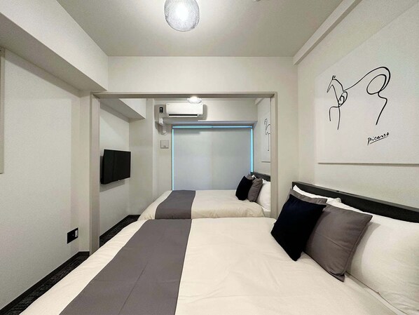 Iron/ironing board, WiFi, bed sheets