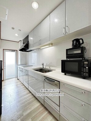 雪櫃、微波爐、爐具、廚房用具/餐具/器皿