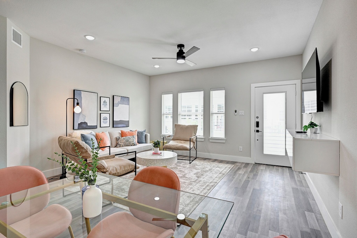 Photo 31 of Spacious 8BR 10BA Houston Retreat with Private Suites Ideal for Family Reunions