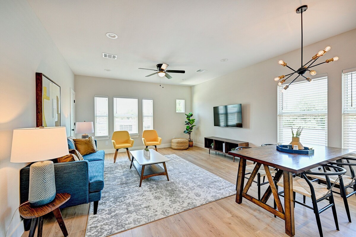 Photo 17 of Spacious 8BR 10BA Houston Retreat with Private Suites Ideal for Family Reunions