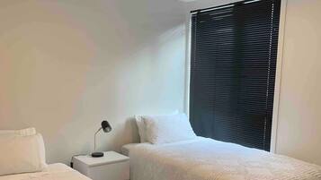 2 bedrooms, iron/ironing board, WiFi, bed sheets