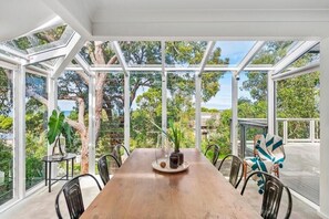 Dining - Beautiful beach house amongst the trees (Killcare)