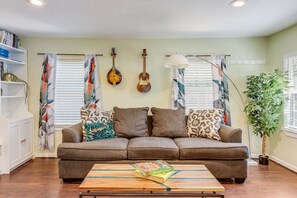 Fernseher, Stereoanlage