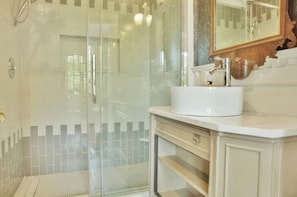 Dusche, Haartrockner