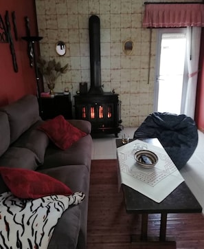 TV - Casa El Herrero Alquiler (Chatún)