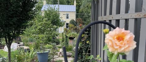 Enceinte de lâhĂ©bergement