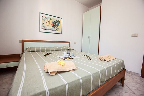 Apartamento, 2 quartos, sacada, vista para o jardim | 3 quartos