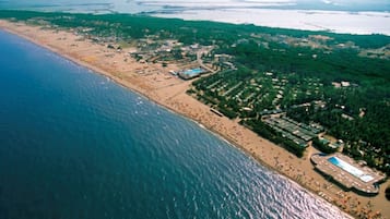Apartment, 2 Bedrooms, Balcony, Garden View | Beach