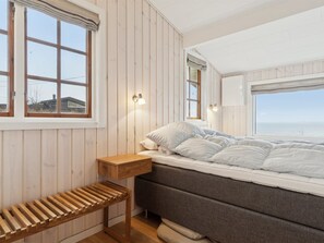 3 bedrooms, Internet