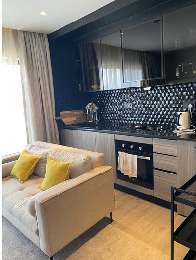Escada Apartments